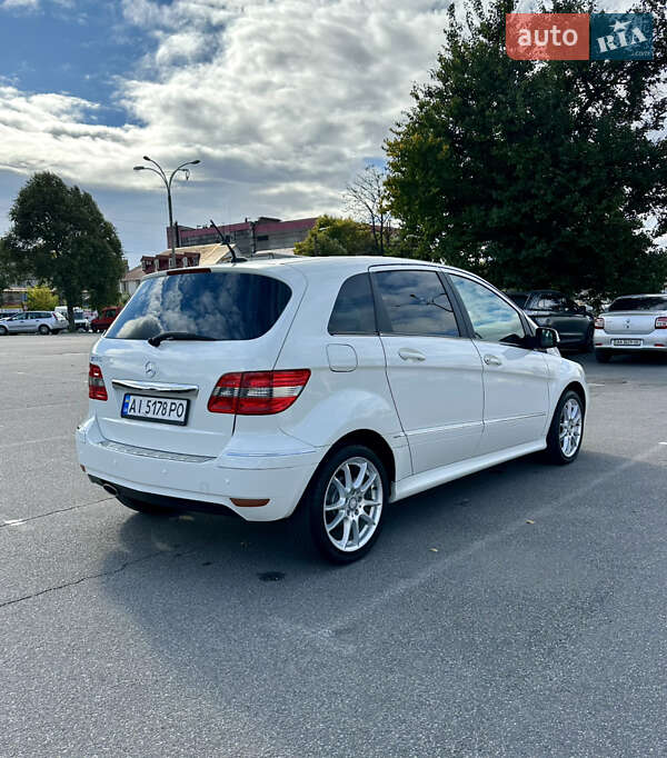 Хэтчбек Mercedes-Benz B-Class 2010 в Киеве
