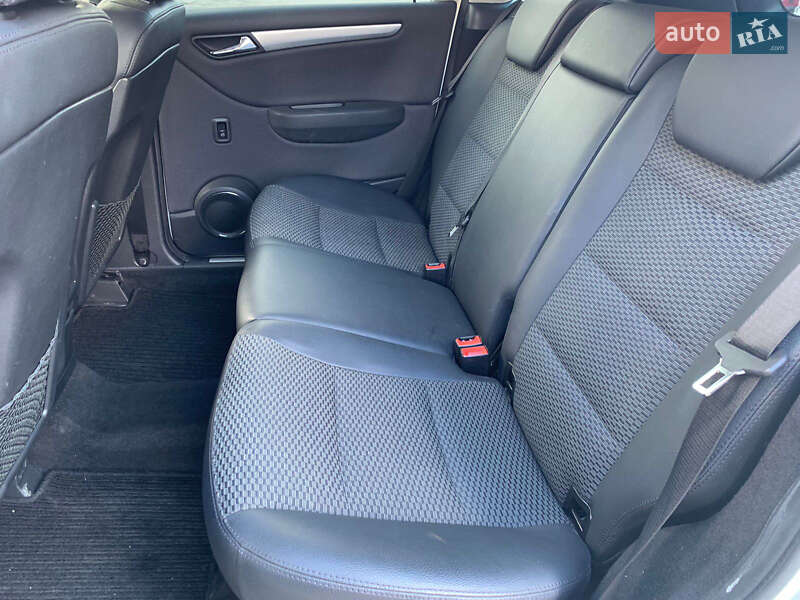 Хетчбек Mercedes-Benz B-Class 2010 в Києві