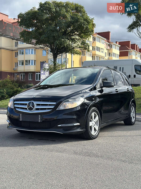 Хэтчбек Mercedes-Benz B-Class 2014 в 