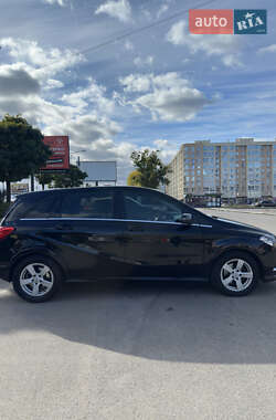 Хэтчбек Mercedes-Benz B-Class 2014 в 