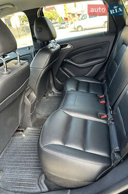 Хэтчбек Mercedes-Benz B-Class 2014 в 