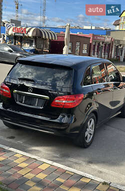 Хэтчбек Mercedes-Benz B-Class 2014 в 