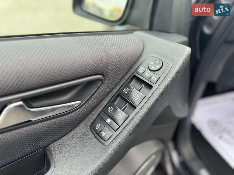 Хэтчбек Mercedes-Benz B-Class 2010 в Луцке фото 18 Хэтчбек Mercedes-Benz B-Class 2010 в Луцке