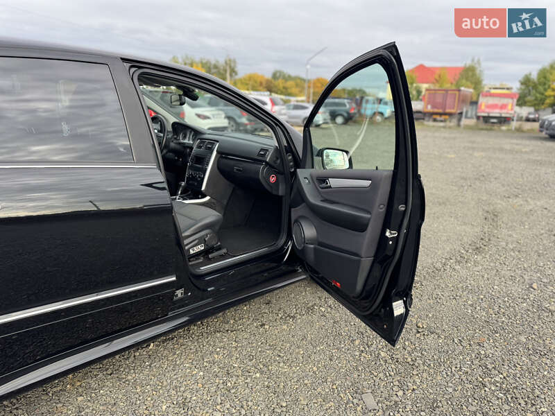 Хэтчбек Mercedes-Benz B-Class 2010 в Луцке фото 29 Хэтчбек Mercedes-Benz B-Class 2010 в Луцке