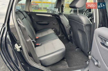 Хетчбек Mercedes-Benz B-Class 2009 в 