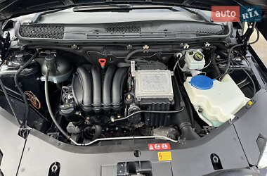 Хетчбек Mercedes-Benz B-Class 2009 в 