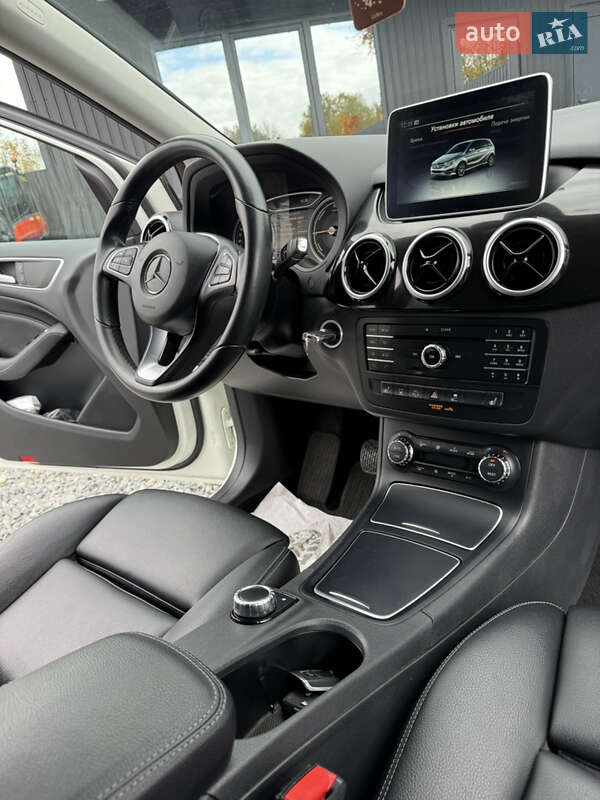 Хэтчбек Mercedes-Benz B-Class 2016 в Дрогобыче