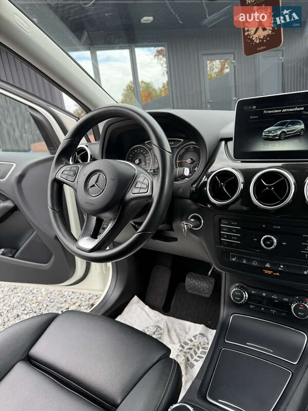 Хэтчбек Mercedes-Benz B-Class 2016 в Дрогобыче