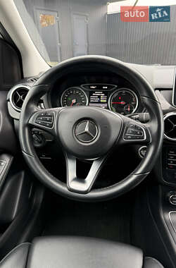 Хэтчбек Mercedes-Benz B-Class 2016 в 