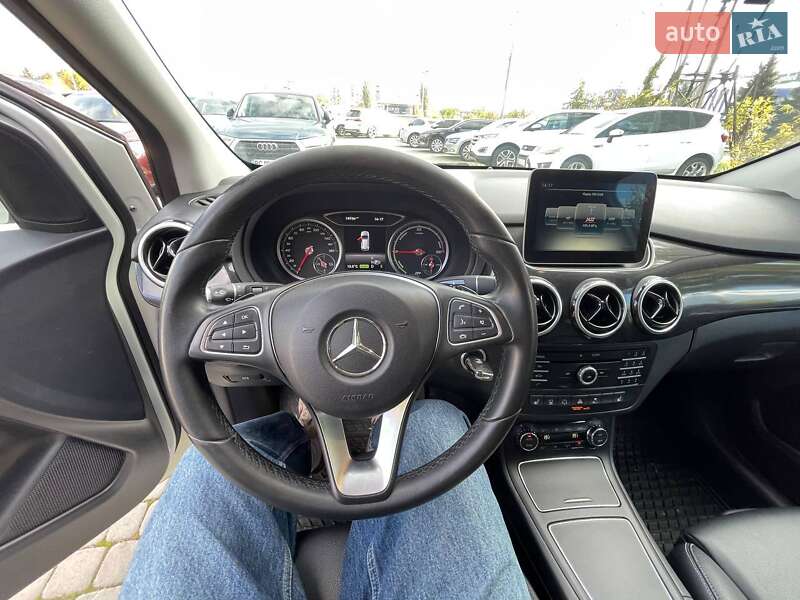 Хетчбек Mercedes-Benz B-Class 2016 в Львові фото 6 Хетчбек Mercedes-Benz B-Class 2016 в Львові