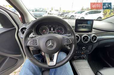 Хэтчбек Mercedes-Benz B-Class 2016 в 