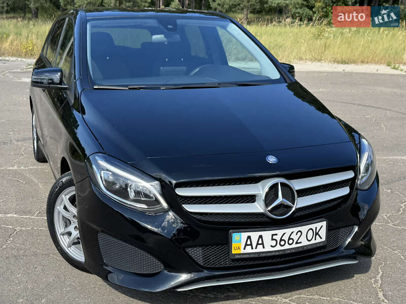 Хэтчбек Mercedes-Benz B-Class 2015 в 