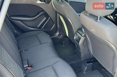 Хэтчбек Mercedes-Benz B-Class 2015 в 
