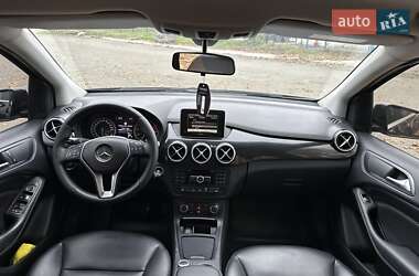 Хэтчбек Mercedes-Benz B-Class 2014 в 