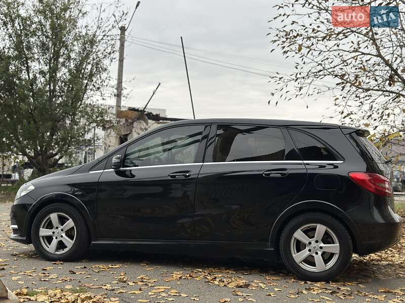 Хетчбек Mercedes-Benz B-Class 2014 в Києві фото 8 Хетчбек Mercedes-Benz B-Class 2014 в Києві