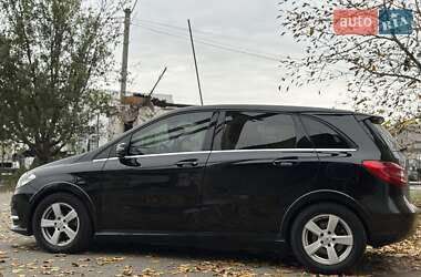 Хэтчбек Mercedes-Benz B-Class 2014 в 