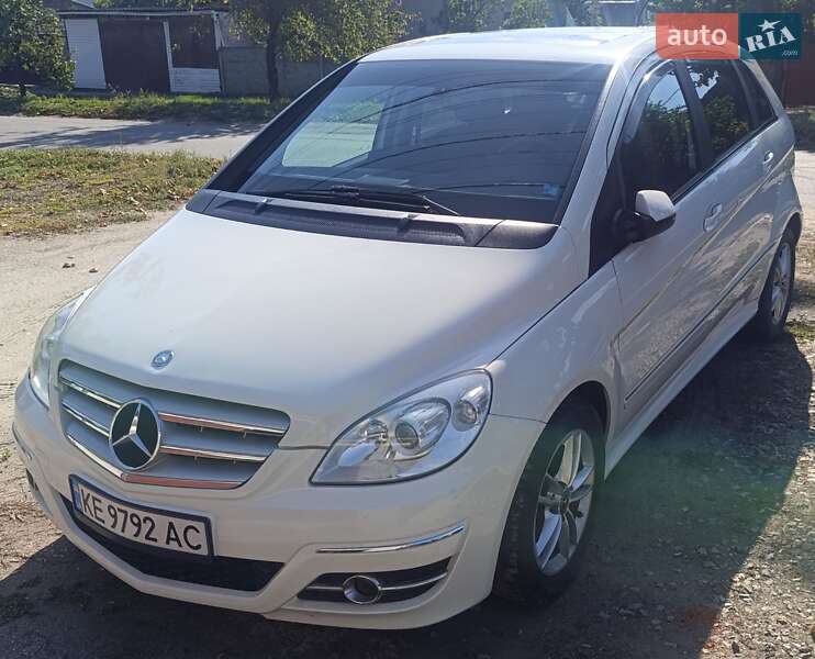 Хэтчбек Mercedes-Benz B-Class 2010 в Днепре