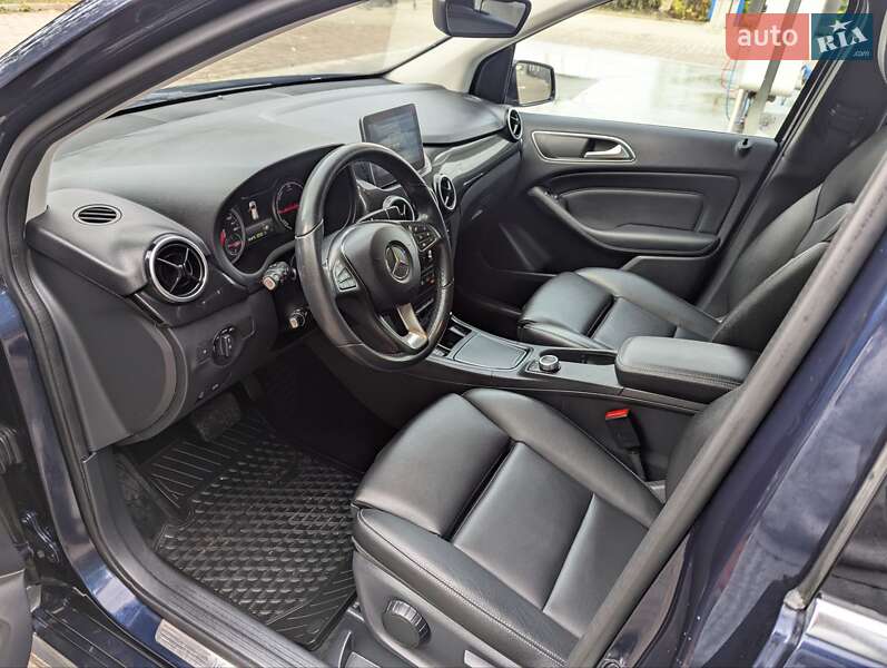 Хэтчбек Mercedes-Benz B-Class 2017 в Луцке фото 13 Хэтчбек Mercedes-Benz B-Class 2017 в Луцке