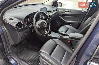 Хетчбек Mercedes-Benz B-Class 2017 в 
