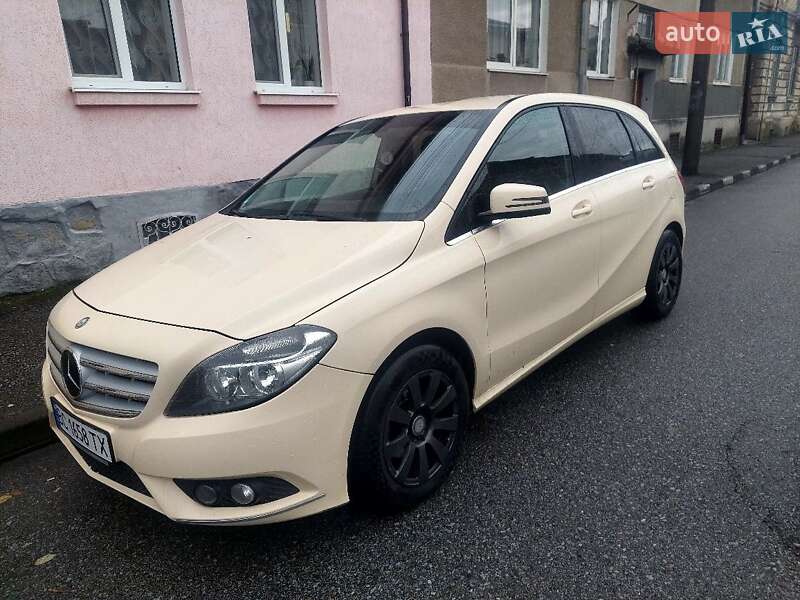 Mercedes-Benz B-Class 2013