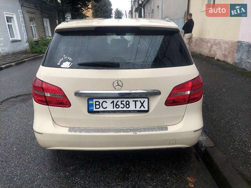 Хетчбек Mercedes-Benz B-Class 2013 в Стрию