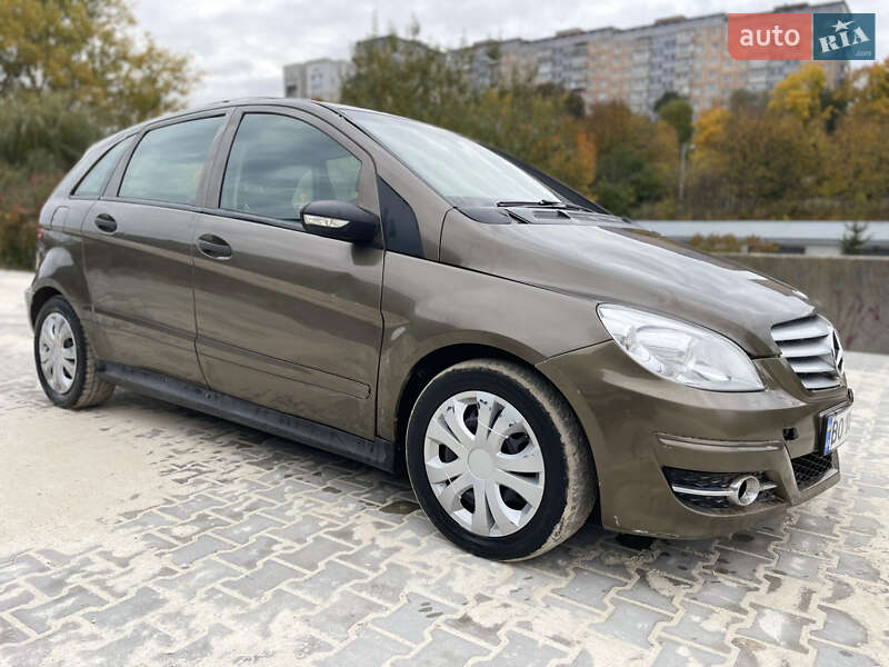 Хетчбек Mercedes-Benz B-Class 2006 в Тернополі фото 24 Хетчбек Mercedes-Benz B-Class 2006 в Тернополі