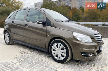 Хэтчбек Mercedes-Benz B-Class 2006 в 