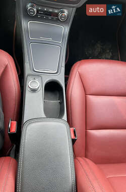 Хетчбек Mercedes-Benz B-Class 2015 в  фото 17 Хетчбек Mercedes-Benz B-Class 2015 в