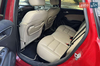 Хэтчбек Mercedes-Benz B-Class 2014 в 