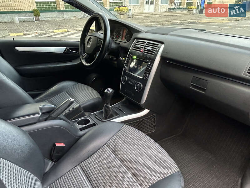 Хэтчбек Mercedes-Benz B-Class 2008 в Николаеве фото 9 Хэтчбек Mercedes-Benz B-Class 2008 в Николаеве