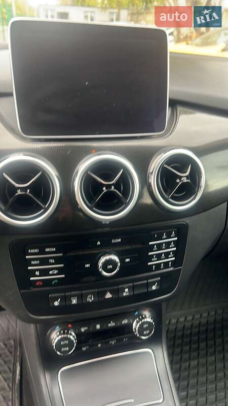 Хетчбек Mercedes-Benz B-Class 2016 в Одесі фото 6 Хетчбек Mercedes-Benz B-Class 2016 в Одесі
