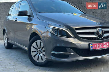 Хетчбек Mercedes-Benz B-Class 2017 в 