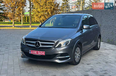 Хетчбек Mercedes-Benz B-Class 2017 в 