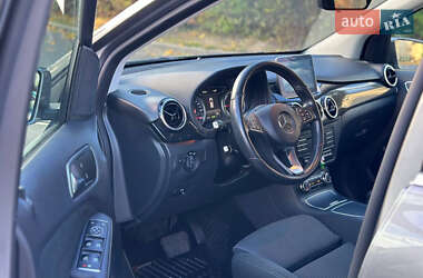 Хетчбек Mercedes-Benz B-Class 2017 в 