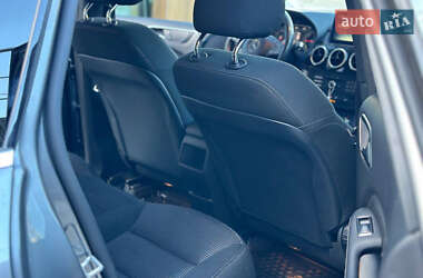 Хетчбек Mercedes-Benz B-Class 2017 в 