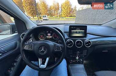 Хетчбек Mercedes-Benz B-Class 2017 в 