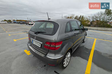 Хетчбек Mercedes-Benz B-Class 2008 в  фото 8 Хетчбек Mercedes-Benz B-Class 2008 в