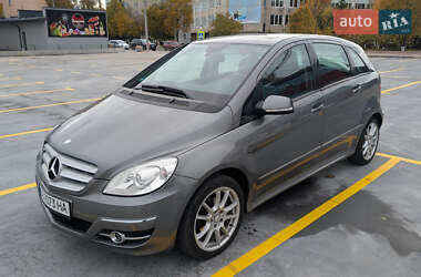 Хетчбек Mercedes-Benz B-Class 2008 в  фото 14 Хетчбек Mercedes-Benz B-Class 2008 в