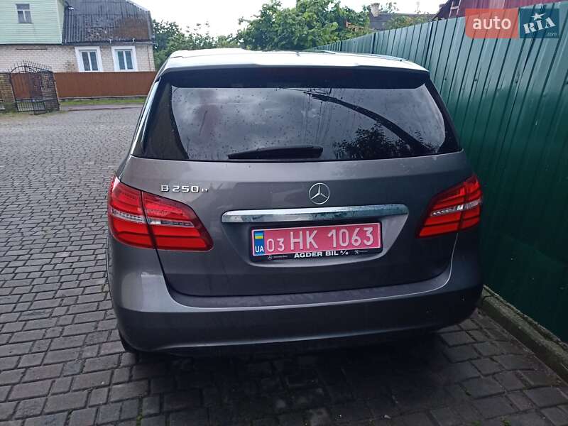 Хэтчбек Mercedes-Benz B-Class 2017 в Горохове фото 6 Хэтчбек Mercedes-Benz B-Class 2017 в Горохове