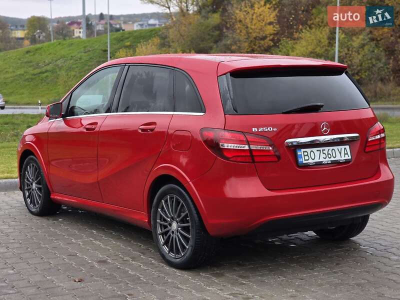 Хетчбек Mercedes-Benz B-Class 2017 в Тернополі