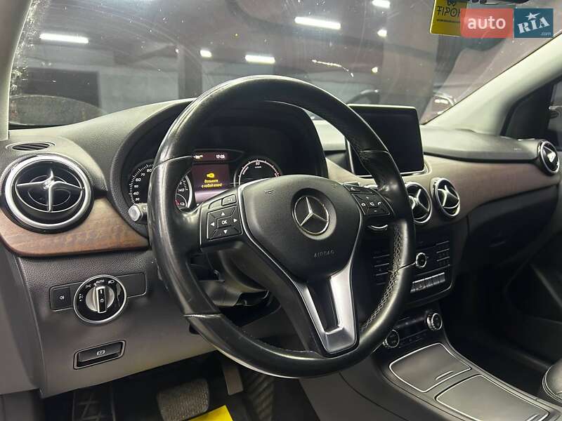 Хэтчбек Mercedes-Benz B-Class 2015 в Черновцах фото 19 Хэтчбек Mercedes-Benz B-Class 2015 в Черновцах