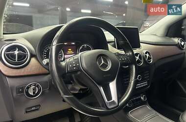 Хетчбек Mercedes-Benz B-Class 2015 в  фото 19 Хетчбек Mercedes-Benz B-Class 2015 в