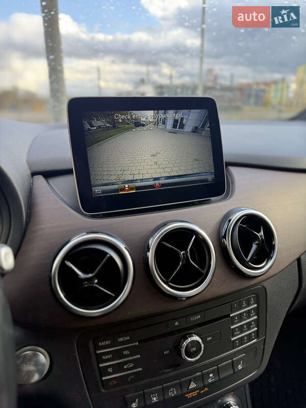 Хэтчбек Mercedes-Benz B-Class 2015 в Радехове фото 15 Хэтчбек Mercedes-Benz B-Class 2015 в Радехове