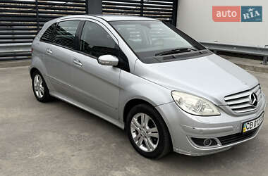 Хетчбек Mercedes-Benz B-Class 2006 в  фото 3 Хетчбек Mercedes-Benz B-Class 2006 в