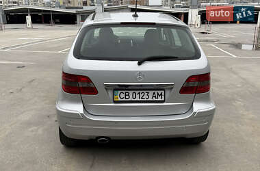 Хетчбек Mercedes-Benz B-Class 2006 в  фото 6 Хетчбек Mercedes-Benz B-Class 2006 в