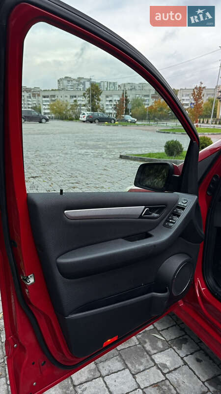 Хетчбек Mercedes-Benz B-Class 2011 в Львові фото 6 Хетчбек Mercedes-Benz B-Class 2011 в Львові