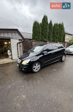 Хэтчбек Mercedes-Benz B-Class 2008 в 