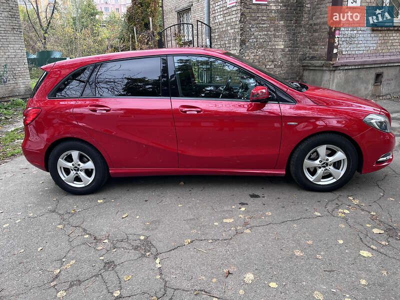 Хетчбек Mercedes-Benz B-Class 2012 в Києві фото 6 Хетчбек Mercedes-Benz B-Class 2012 в Києві