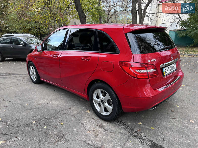 Хетчбек Mercedes-Benz B-Class 2012 в Києві фото 4 Хетчбек Mercedes-Benz B-Class 2012 в Києві