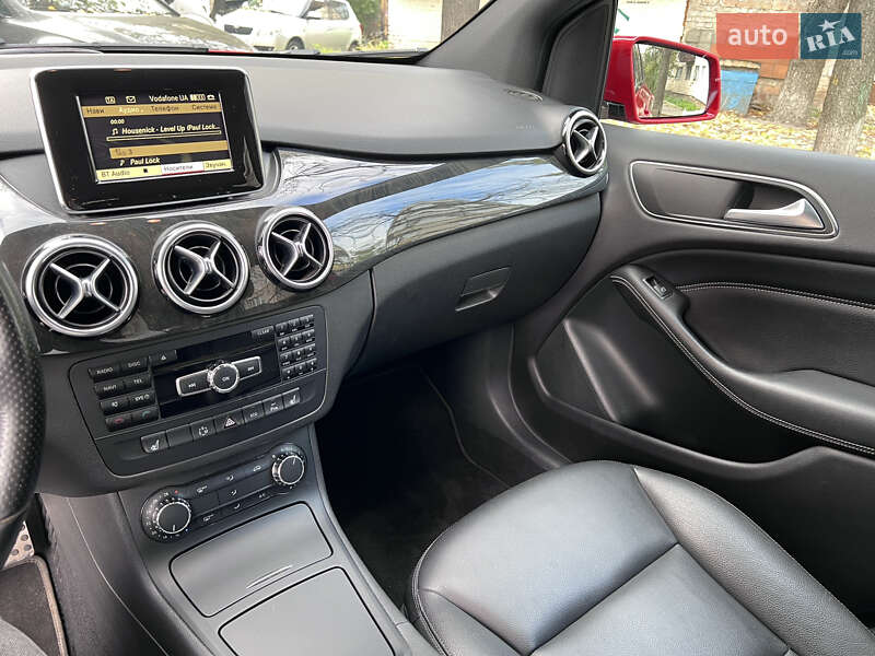 Хетчбек Mercedes-Benz B-Class 2012 в Києві фото 20 Хетчбек Mercedes-Benz B-Class 2012 в Києві
